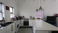 Kitchen - 13 square meters of property in Sandbaai