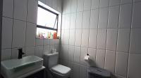 Main Bathroom - 5 square meters of property in Sandbaai