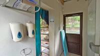 Spaces - 28 square meters of property in Amanzimtoti 