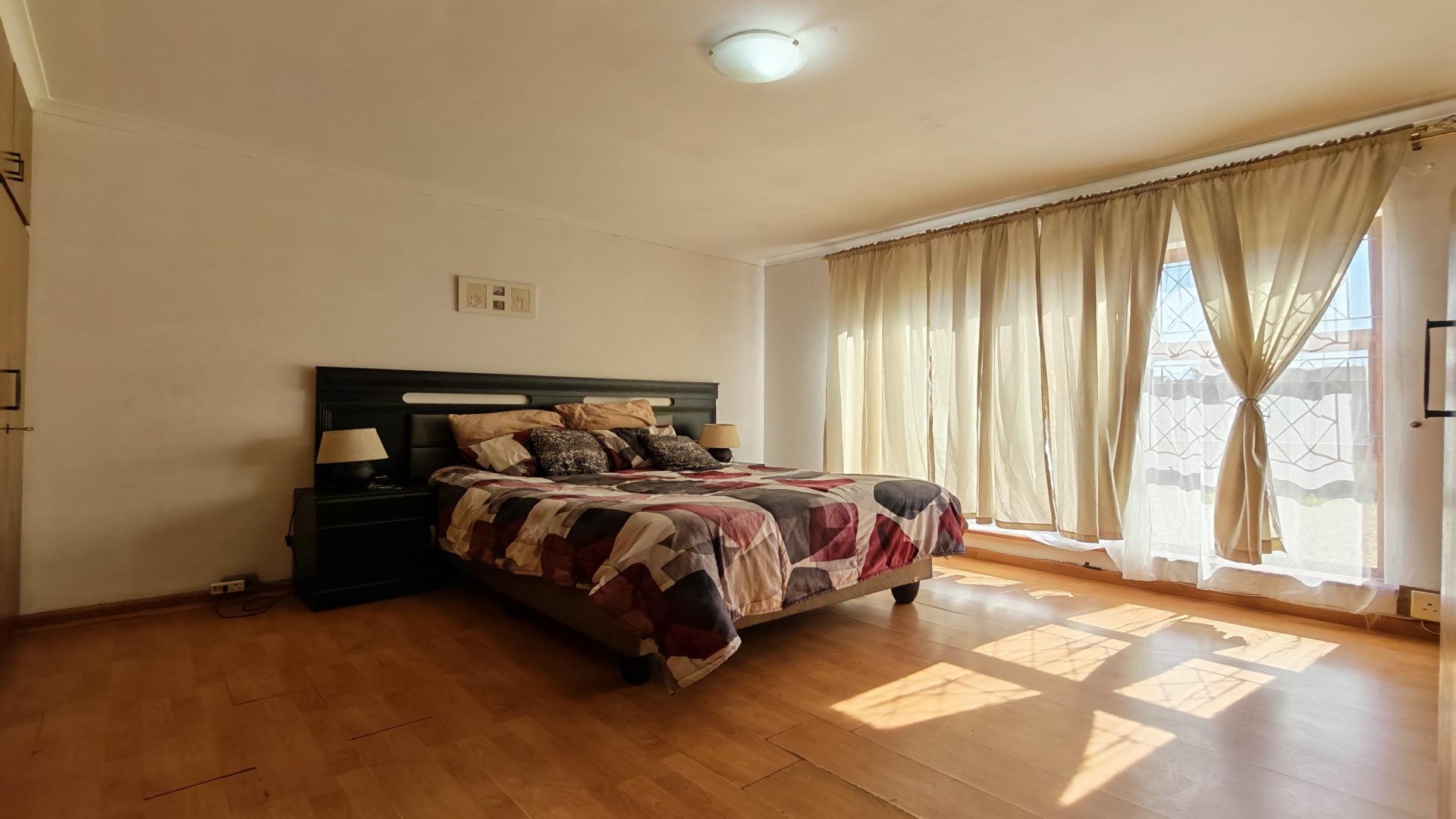 Bed Room 1 of property in Rowallan Park