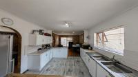 Kitchen of property in Rowallan Park