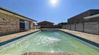 Swimming Pool of property in Rowallan Park