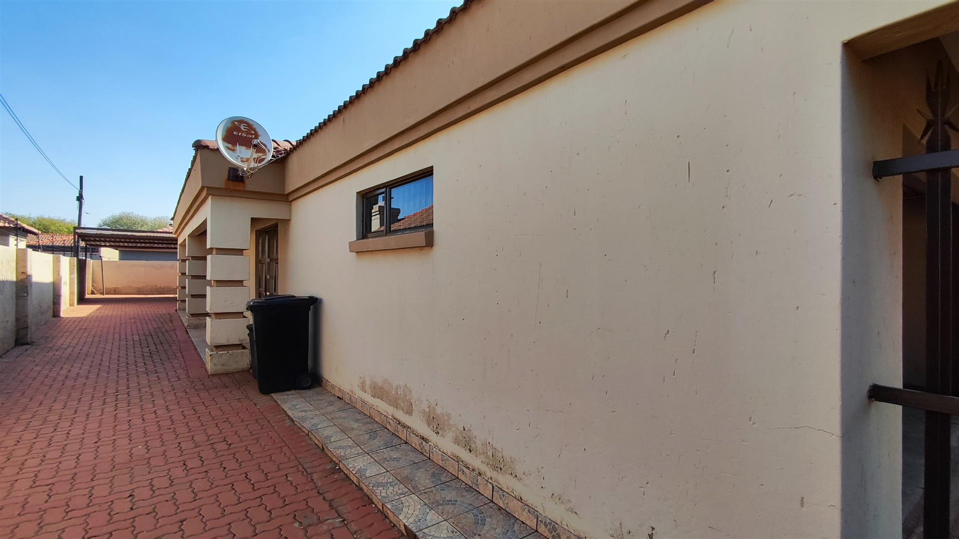 Backyard of property in Dawn Park