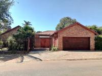 3 Bedroom 2 Bathroom House for Sale for sale in Theresapark