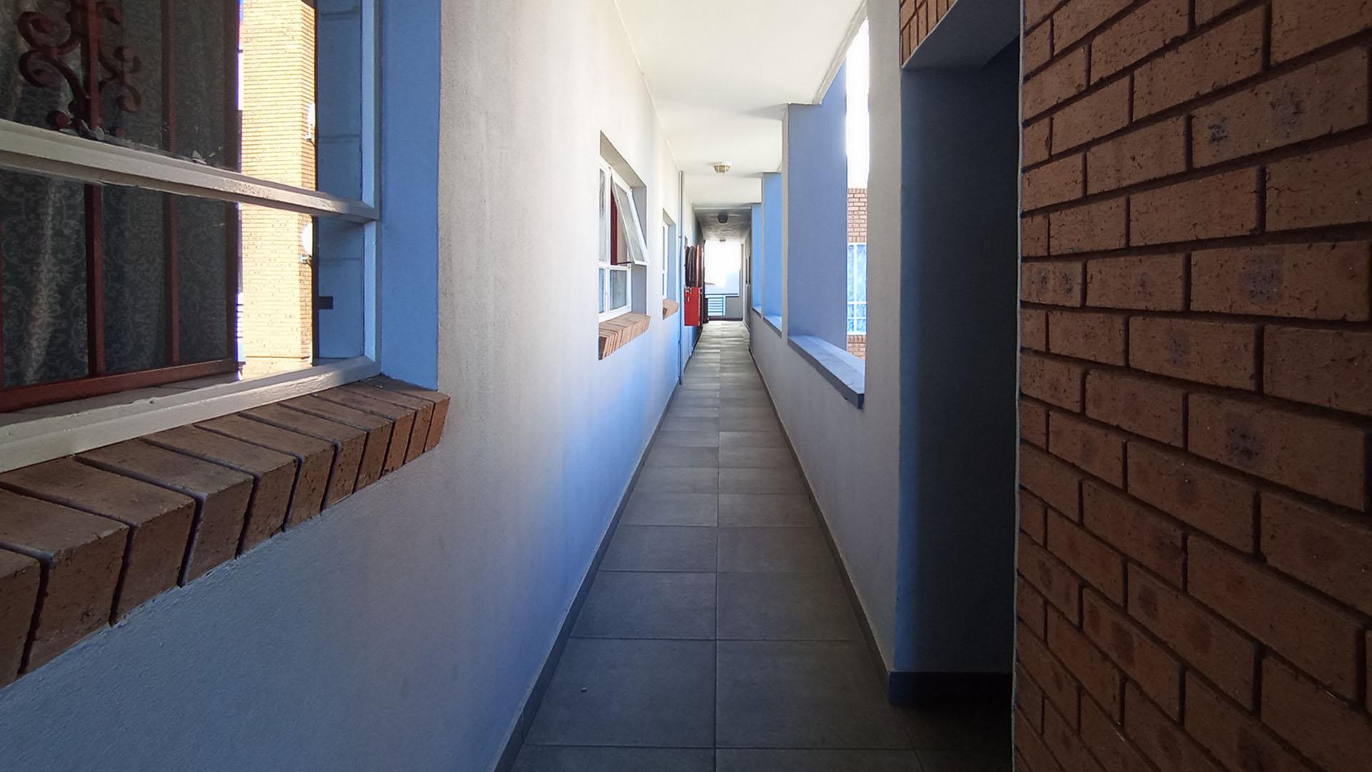 Front View of property in Waterkloof Glen