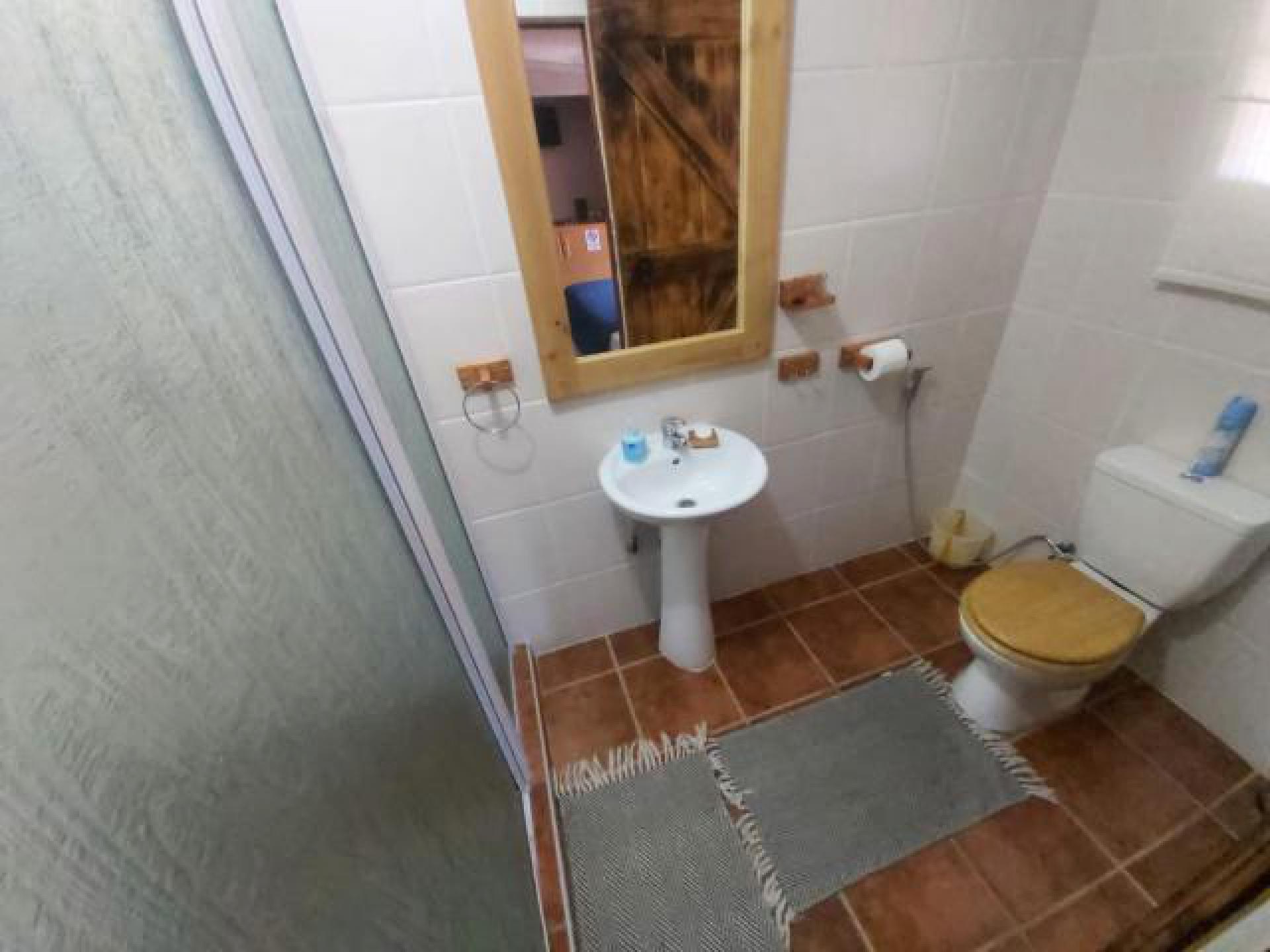 Main Bathroom of property in Stilfontein