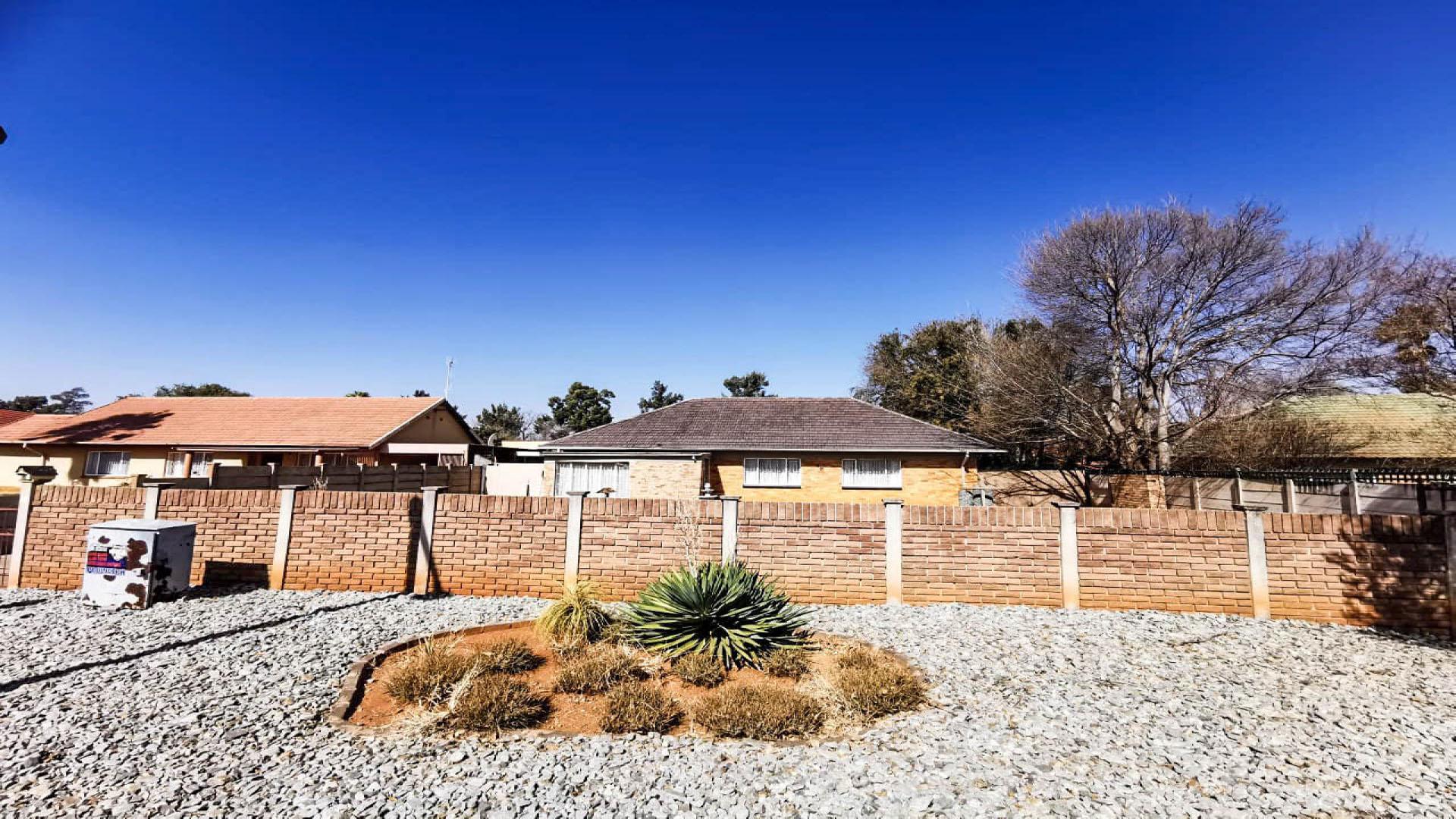 Front View of property in Stilfontein