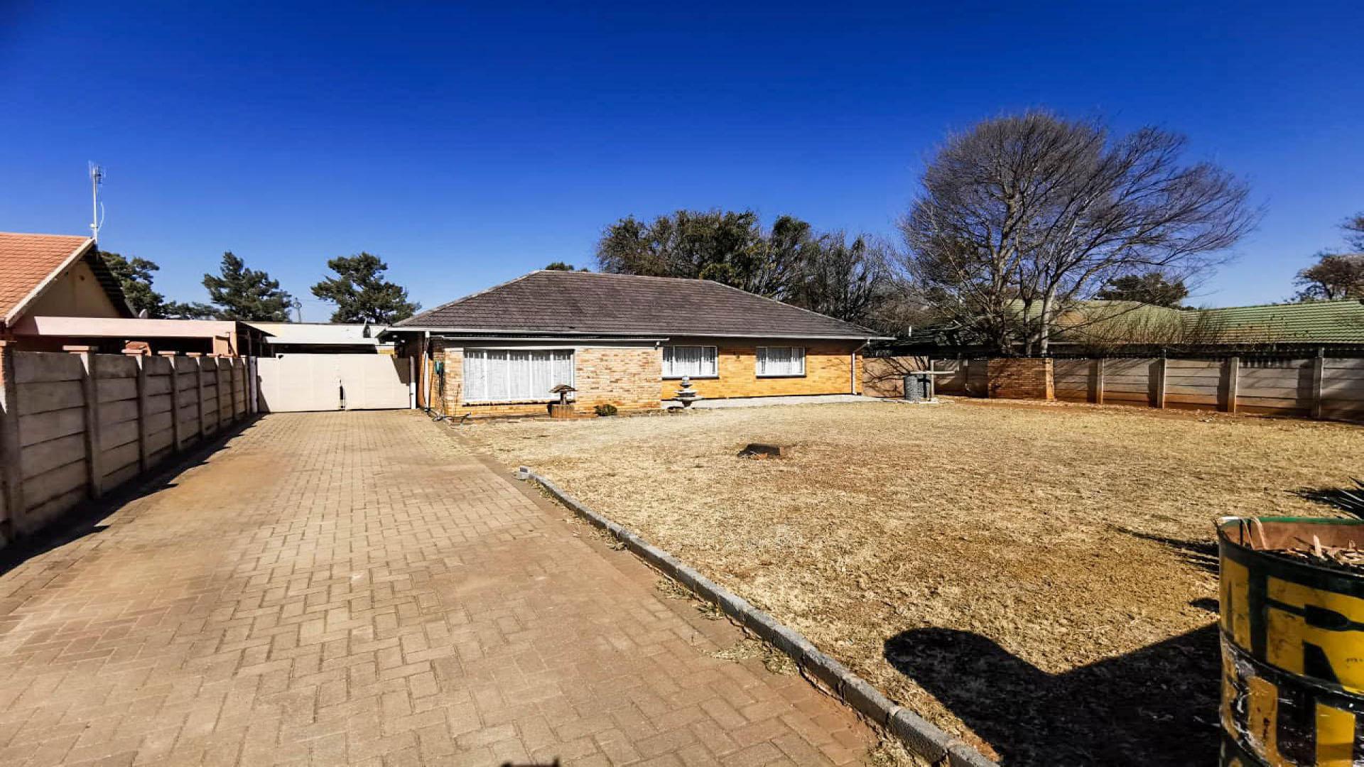 Front View of property in Stilfontein