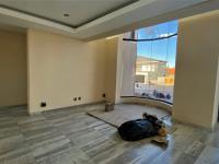  of property in Bendor