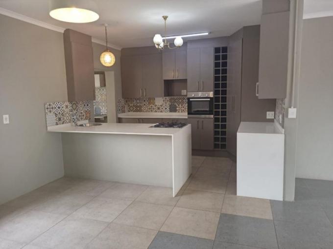 3 Bedroom Sectional Title for Sale For Sale in Moreletapark - MR590295