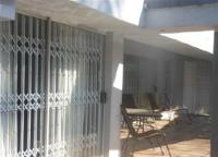 Front View of property in Hilton