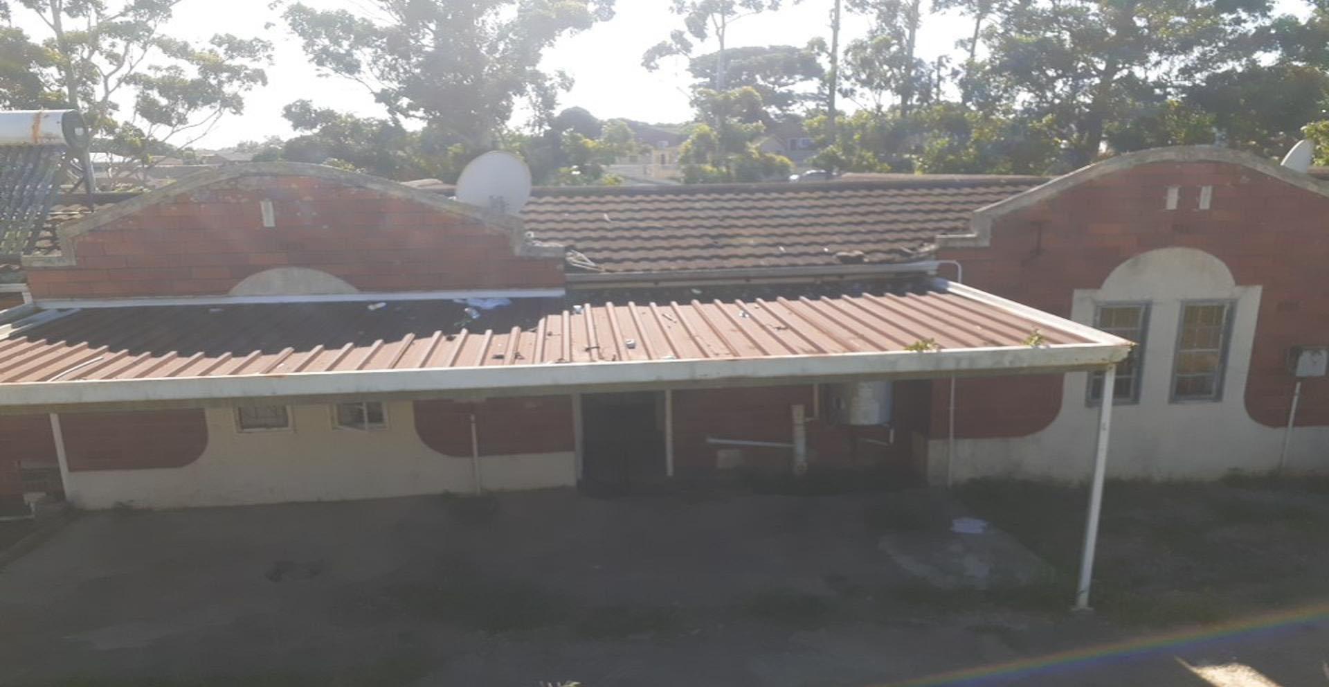 Front View of property in Hambanathi