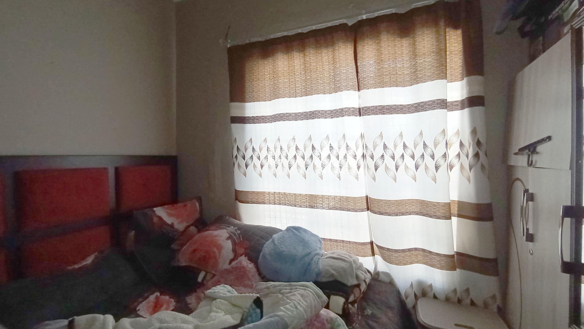 Bed Room 4 - 16 square meters of property in Orange Grove