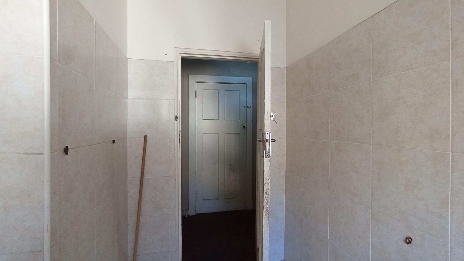 Bathroom 1 - 14 square meters of property in Orange Grove