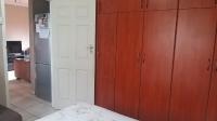 Bed Room 1 of property in Tongaat