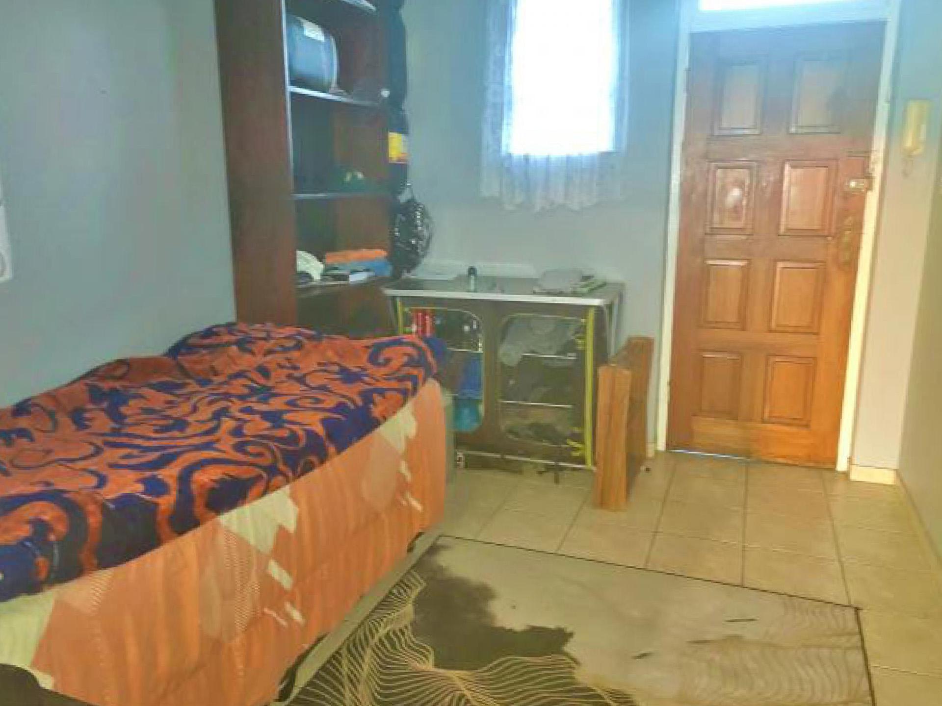 Bed Room 1 of property in Lambton