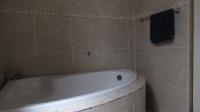 Main Bathroom - 5 square meters of property in Vanderbijlpark
