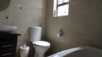 Main Bathroom - 5 square meters of property in Vanderbijlpark