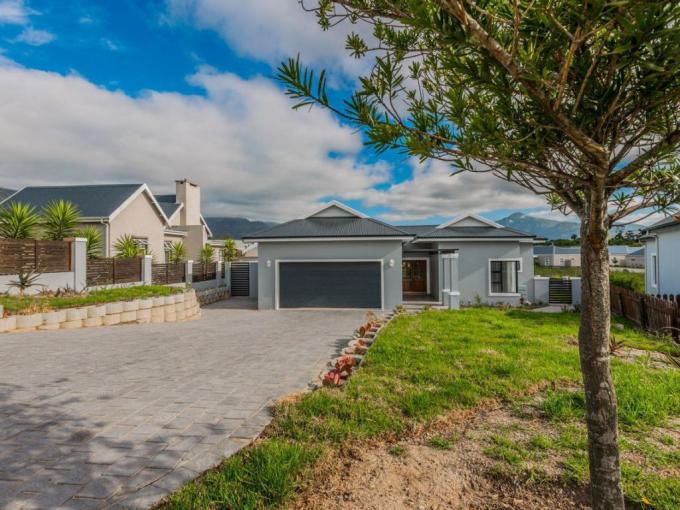 3 Bedroom House for Sale For Sale in Central MR5905