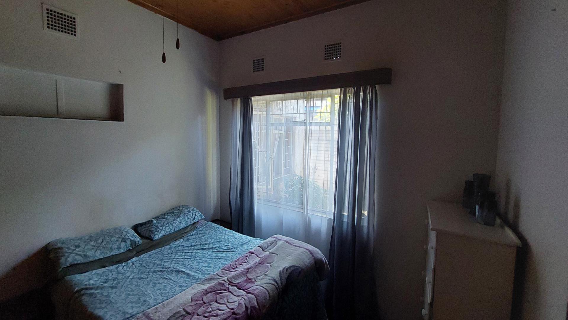 Bed Room 2 of property in Rietfontein