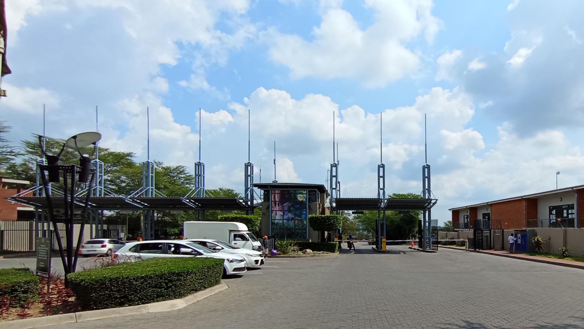 Front View of property in Zandspruit