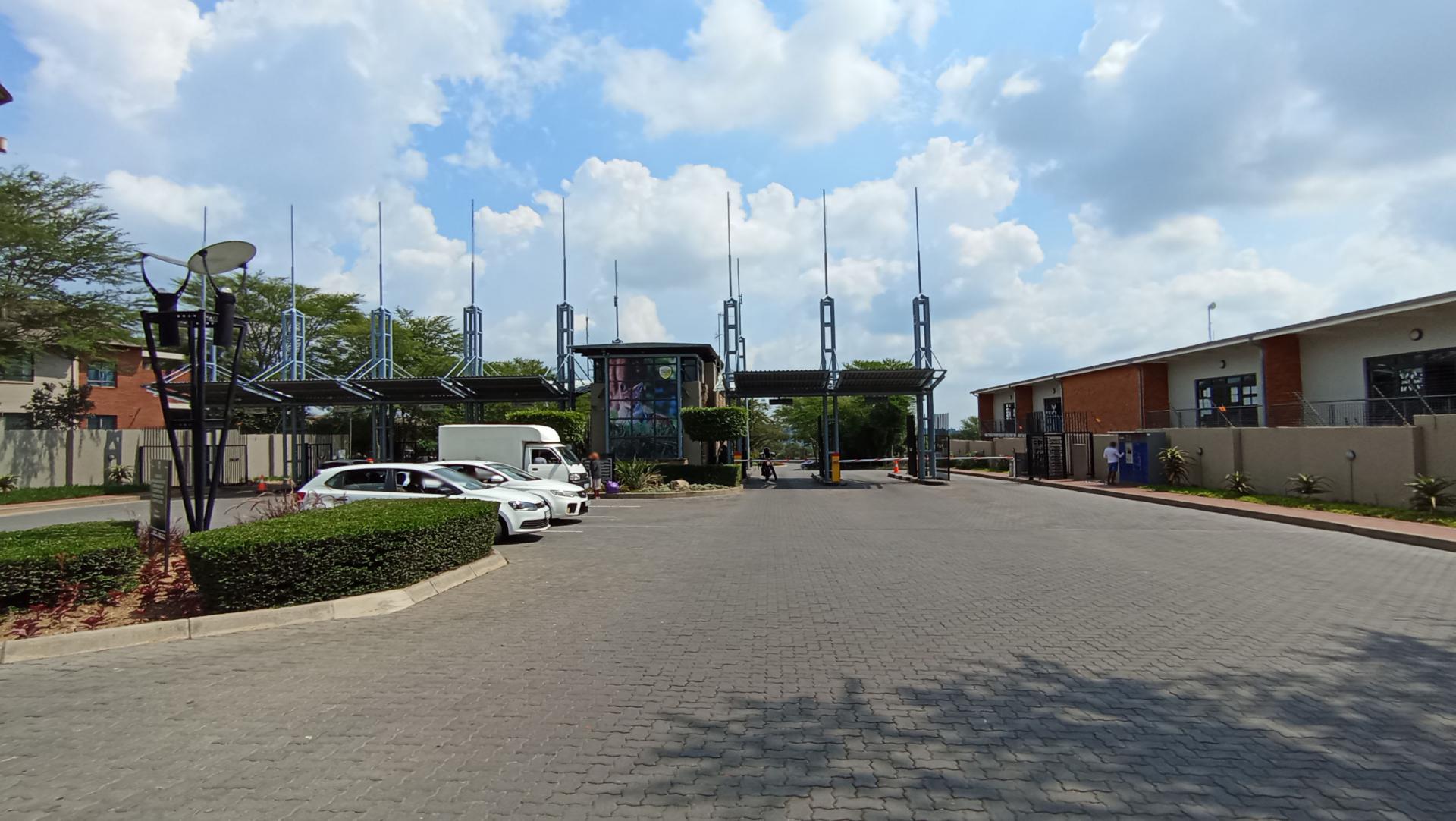 Front View of property in Zandspruit