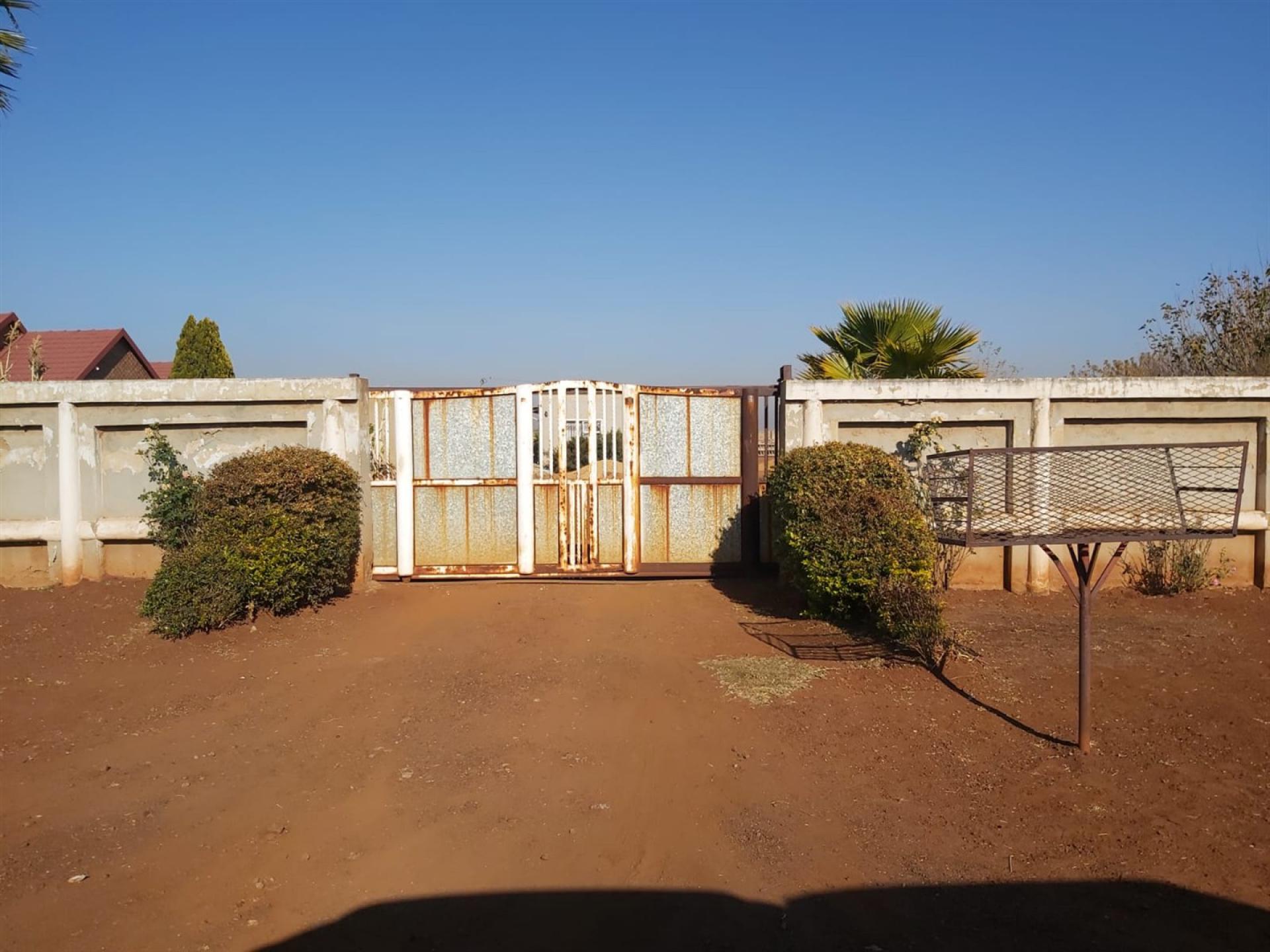 Front View of property in Henley-on-Klip