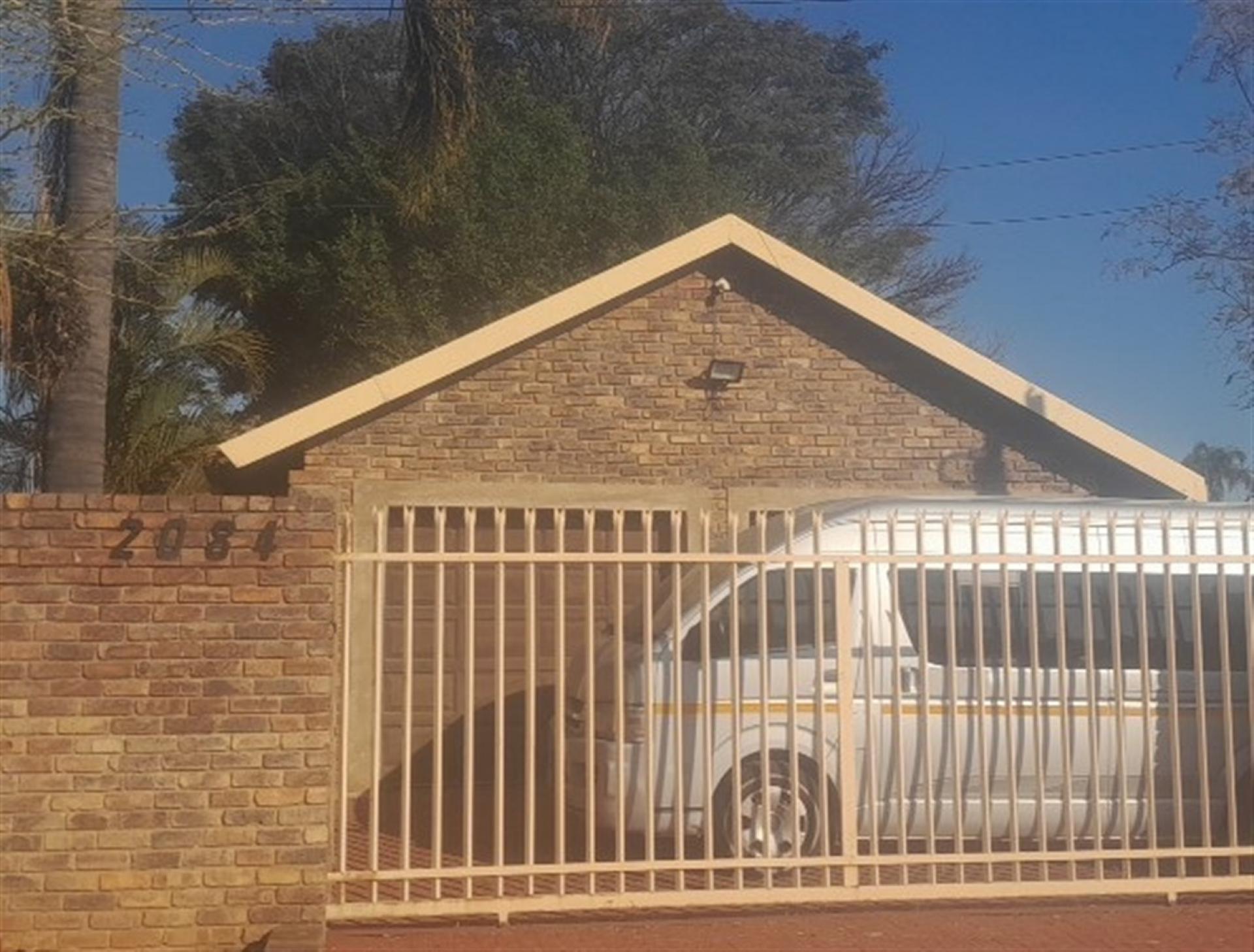 Front View of property in Amandasig