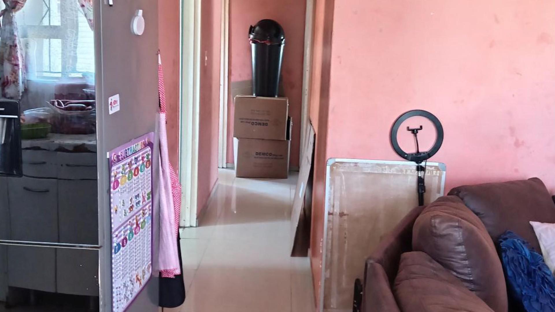 Lounges of property in Khayelitsha