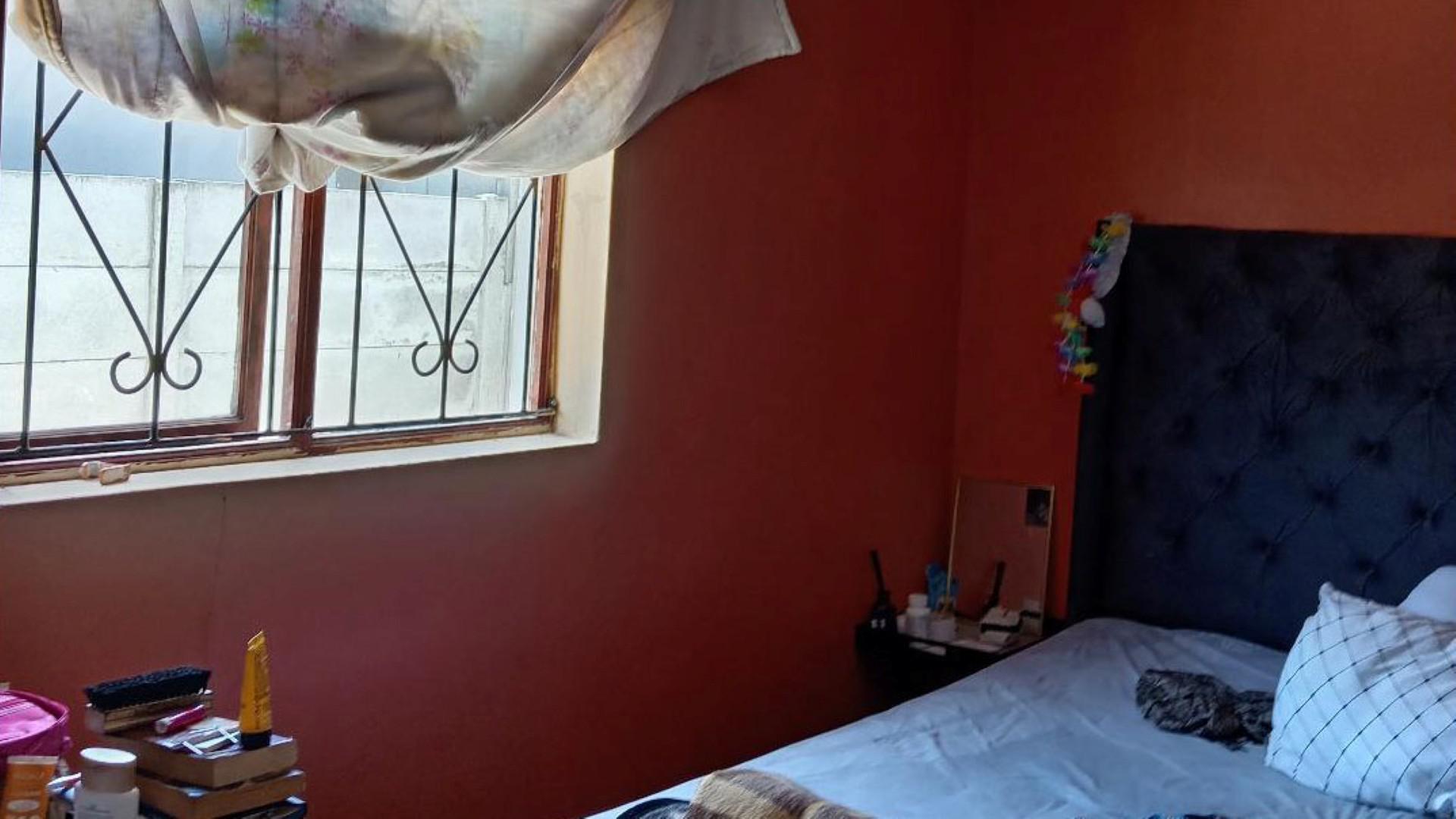 Bed Room 1 of property in Khayelitsha