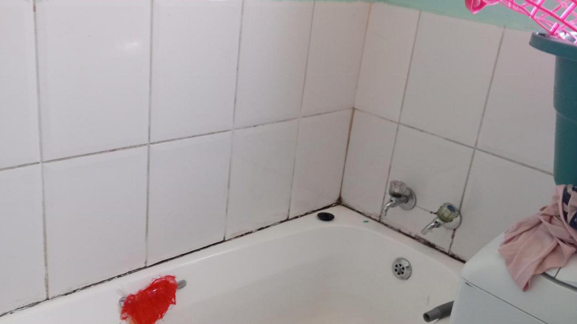 Bathroom 1 of property in Khayelitsha