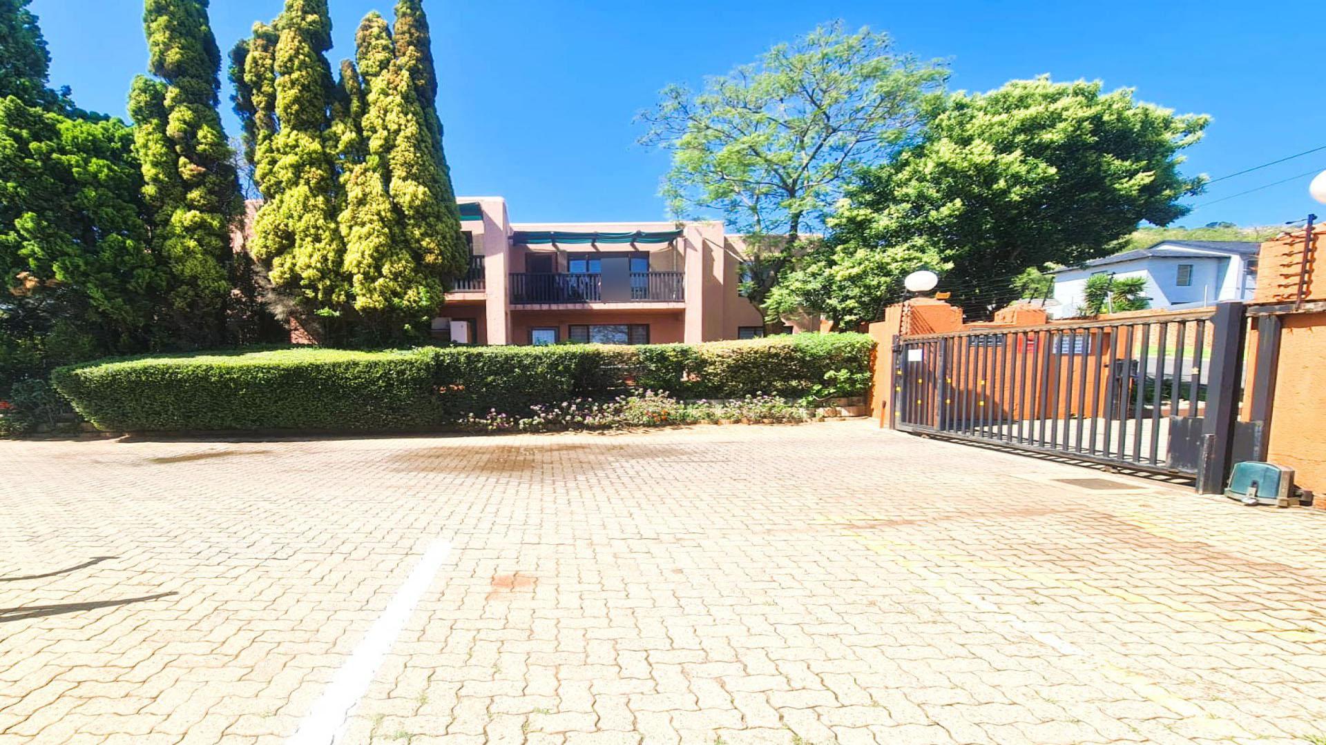 Front View of property in Little Falls