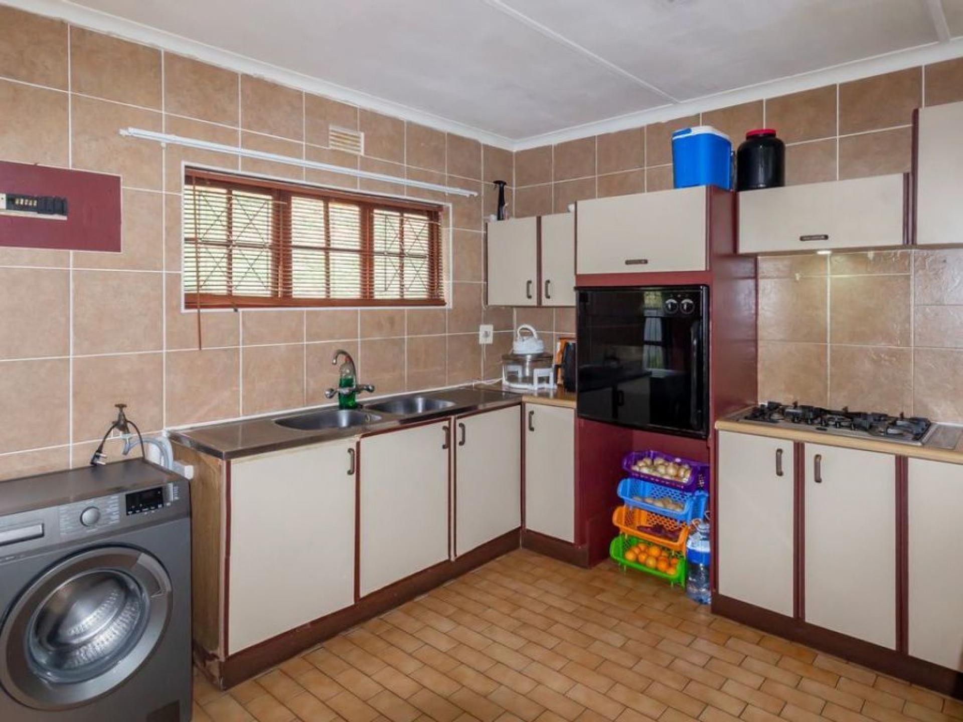  of property in Amanzimtoti 
