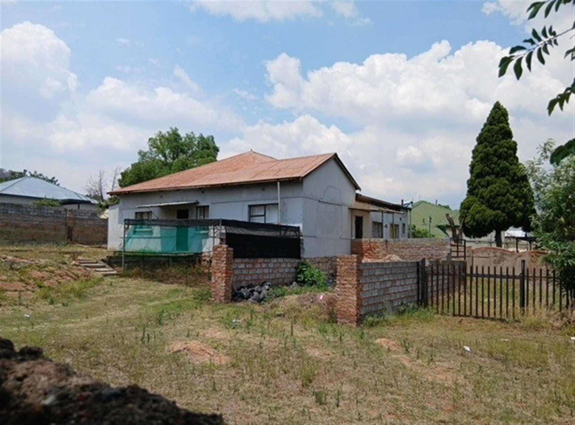 Front View of property in Alberton