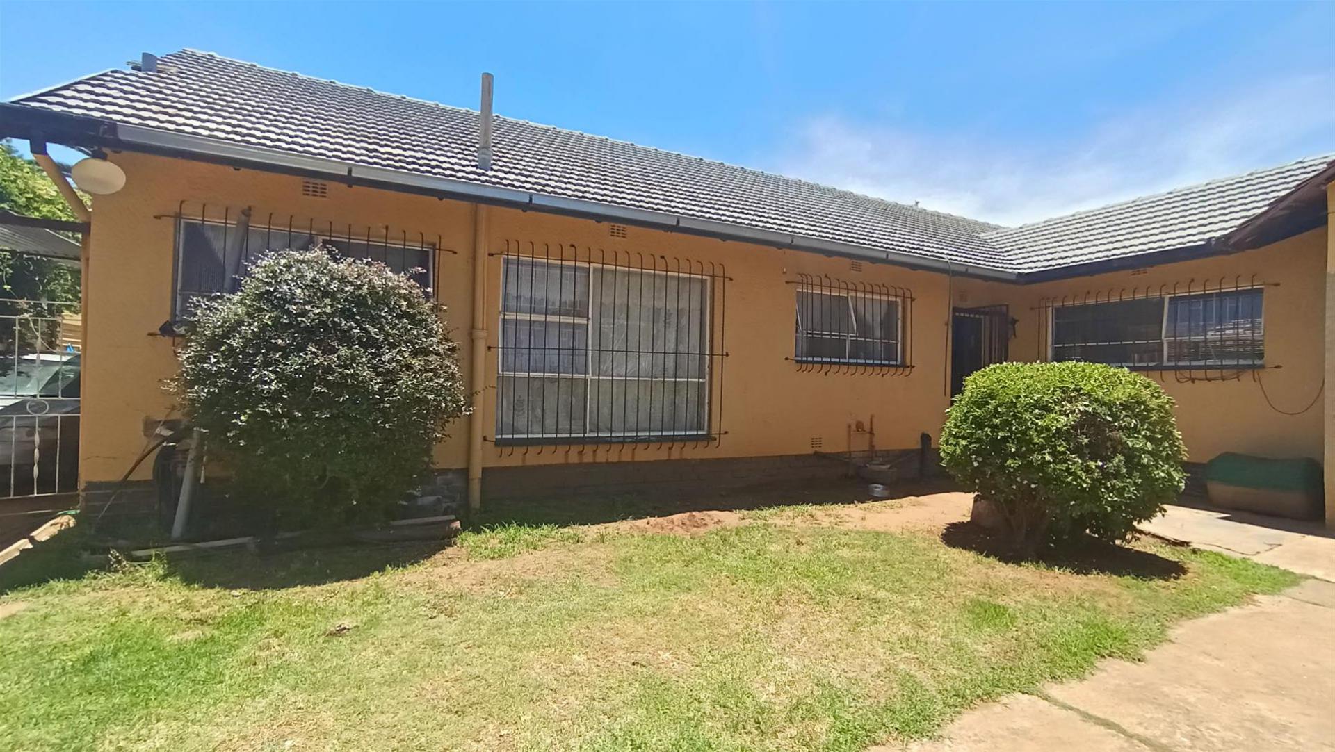 Flatlet - 32 square meters of property in Glenanda