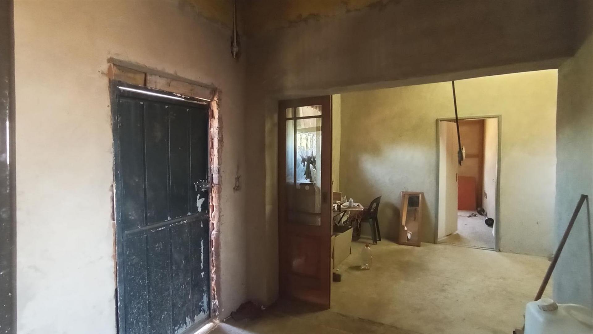 Flatlet - 32 square meters of property in Glenanda