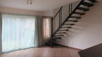 Lounges - 15 square meters of property in Wilgeheuwel 