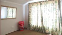 Bed Room 1 - 14 square meters of property in Wilgeheuwel 