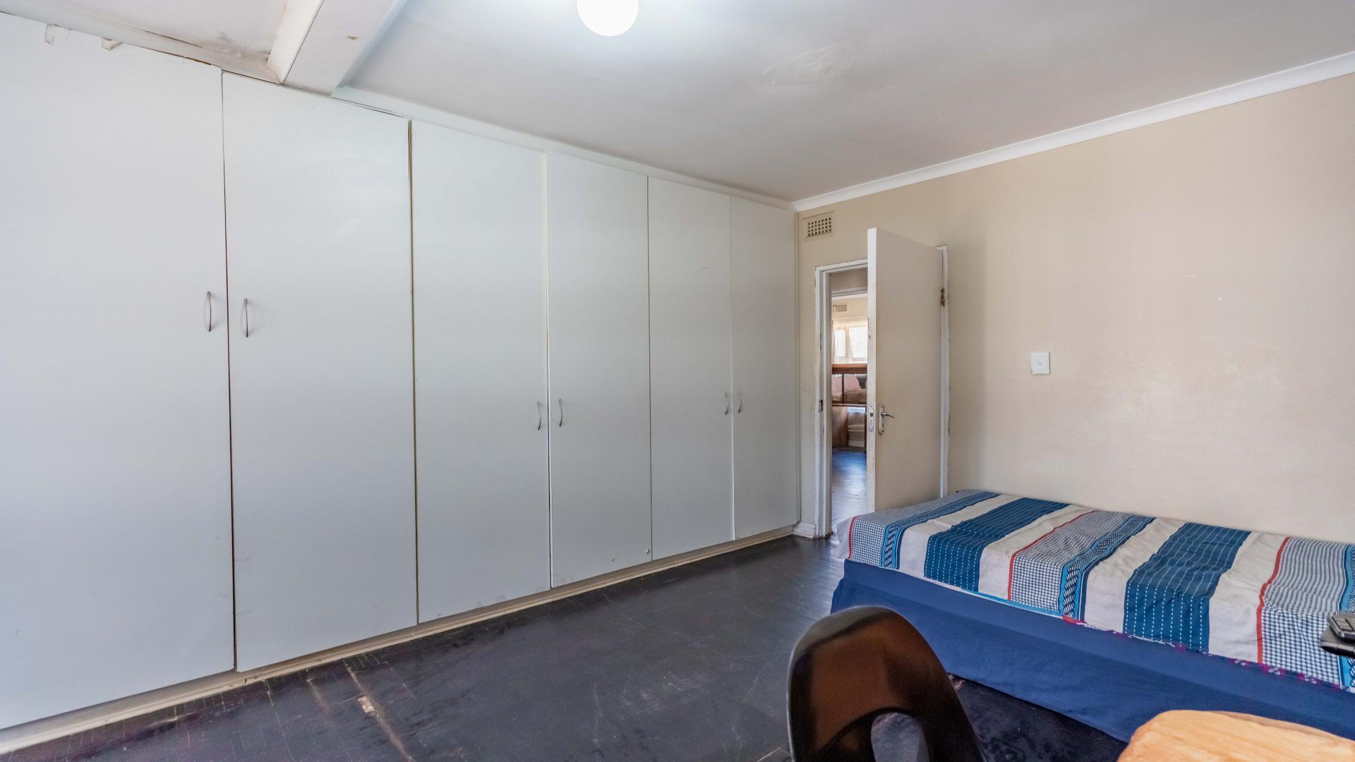 Bed Room 2 of property in Berkshire Downs