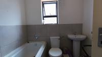 Bathroom 1 - 5 square meters of property in Paarl