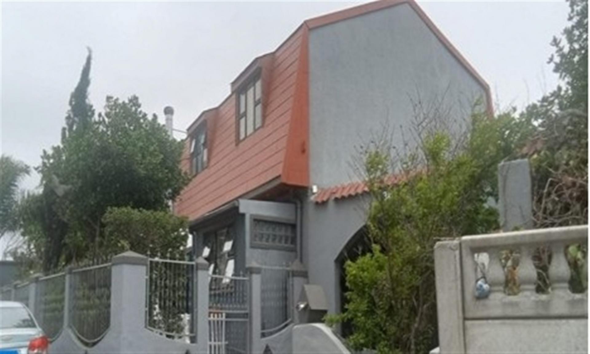 Front View of property in Retreat