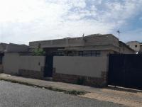 Front View of property in La Rochelle - JHB