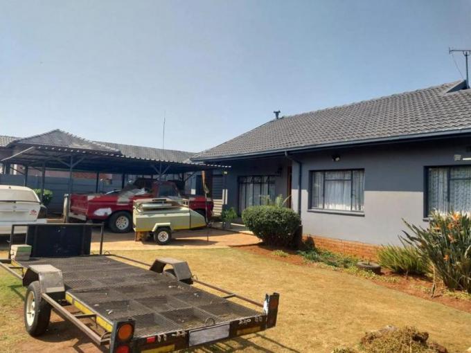 3 Bedroom House for Sale For Sale in Olifantsfontein - MR591171