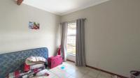 Bed Room 2 - 14 square meters of property in Elarduspark