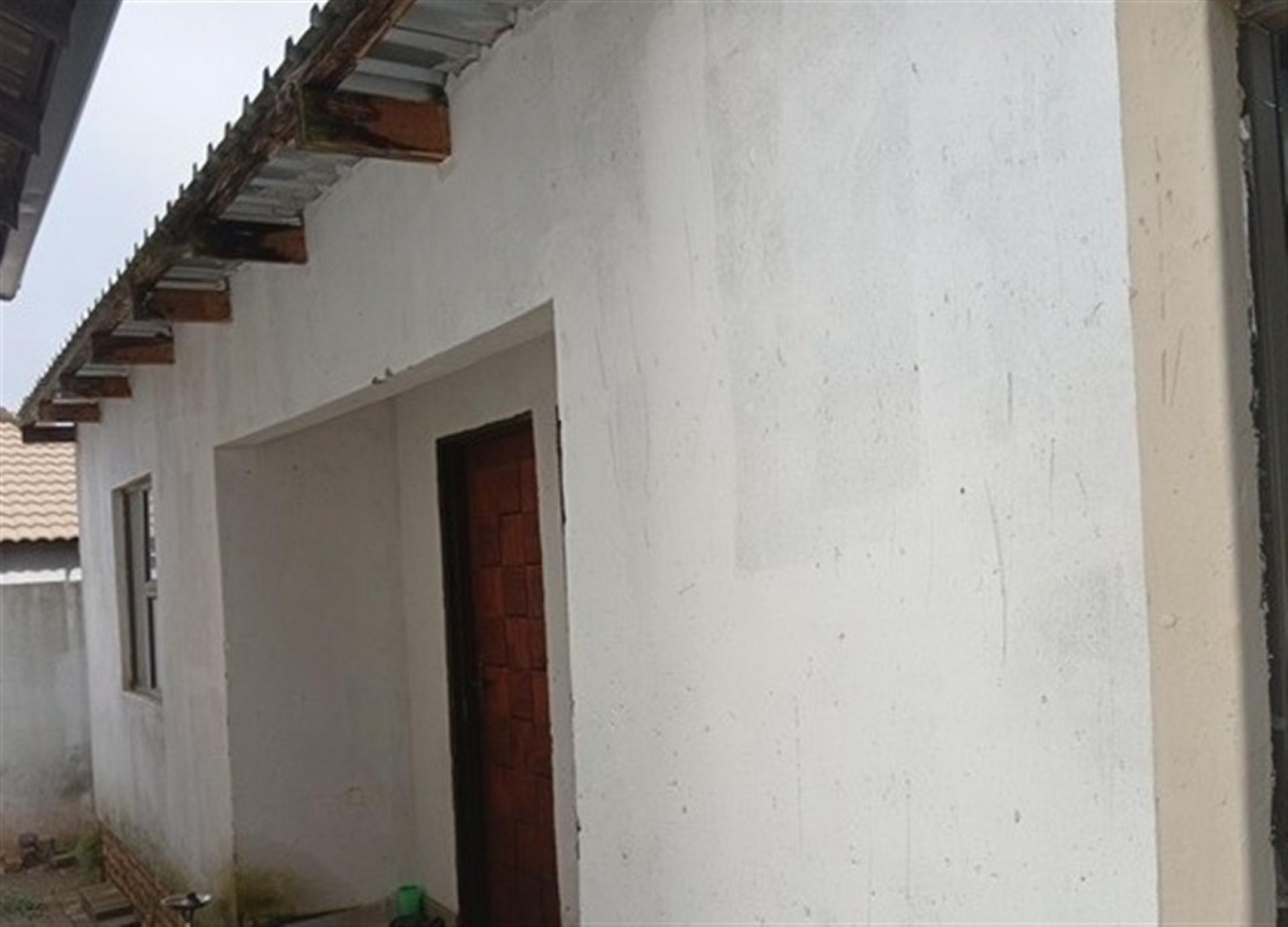Front View of property in Chief Mogale