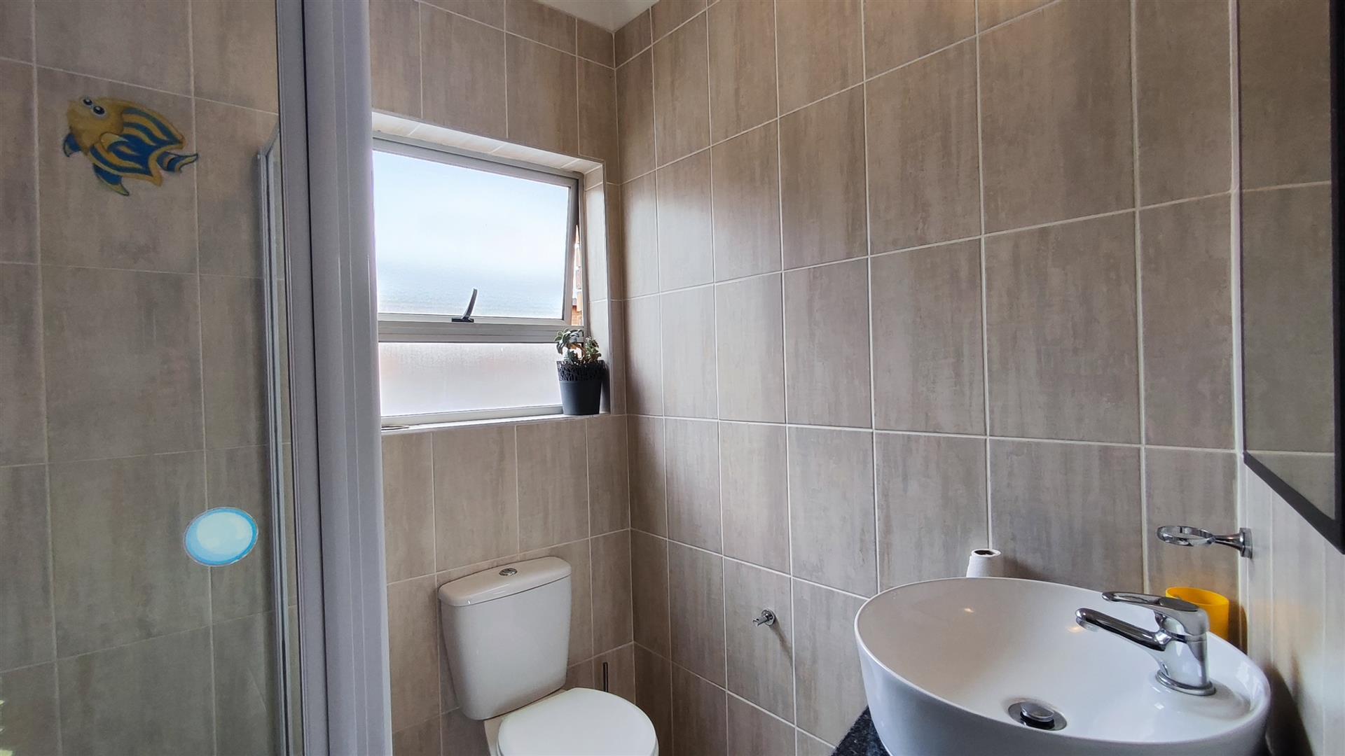 Bathroom 1 - 4 square meters of property in Kempton Park AH