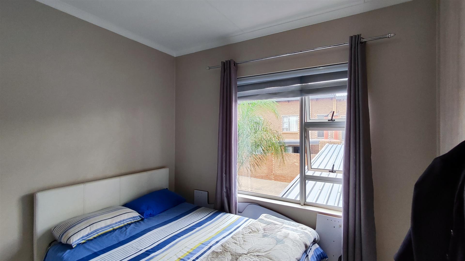 Bed Room 2 - 10 square meters of property in Kempton Park AH