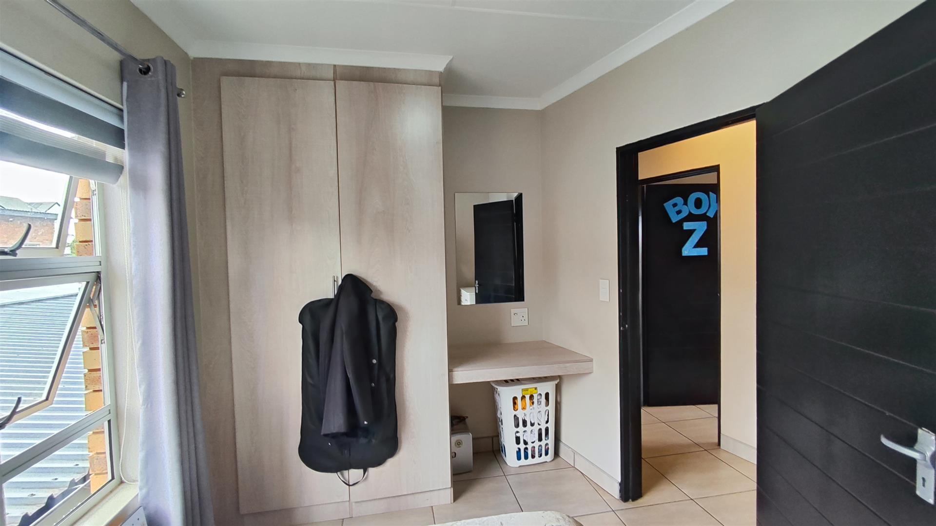 Bed Room 2 - 10 square meters of property in Kempton Park AH