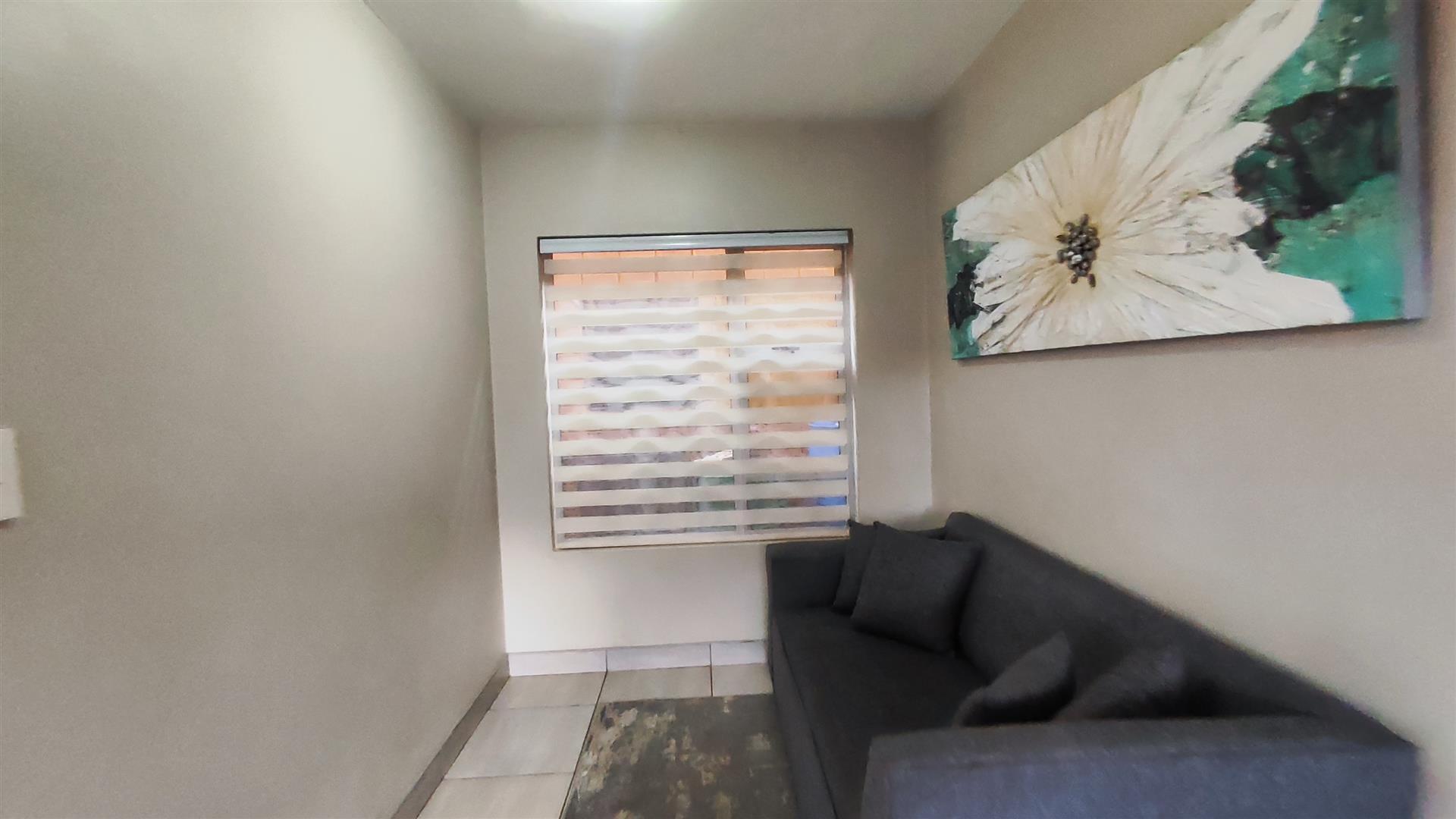 Spaces - 28 square meters of property in Kempton Park AH