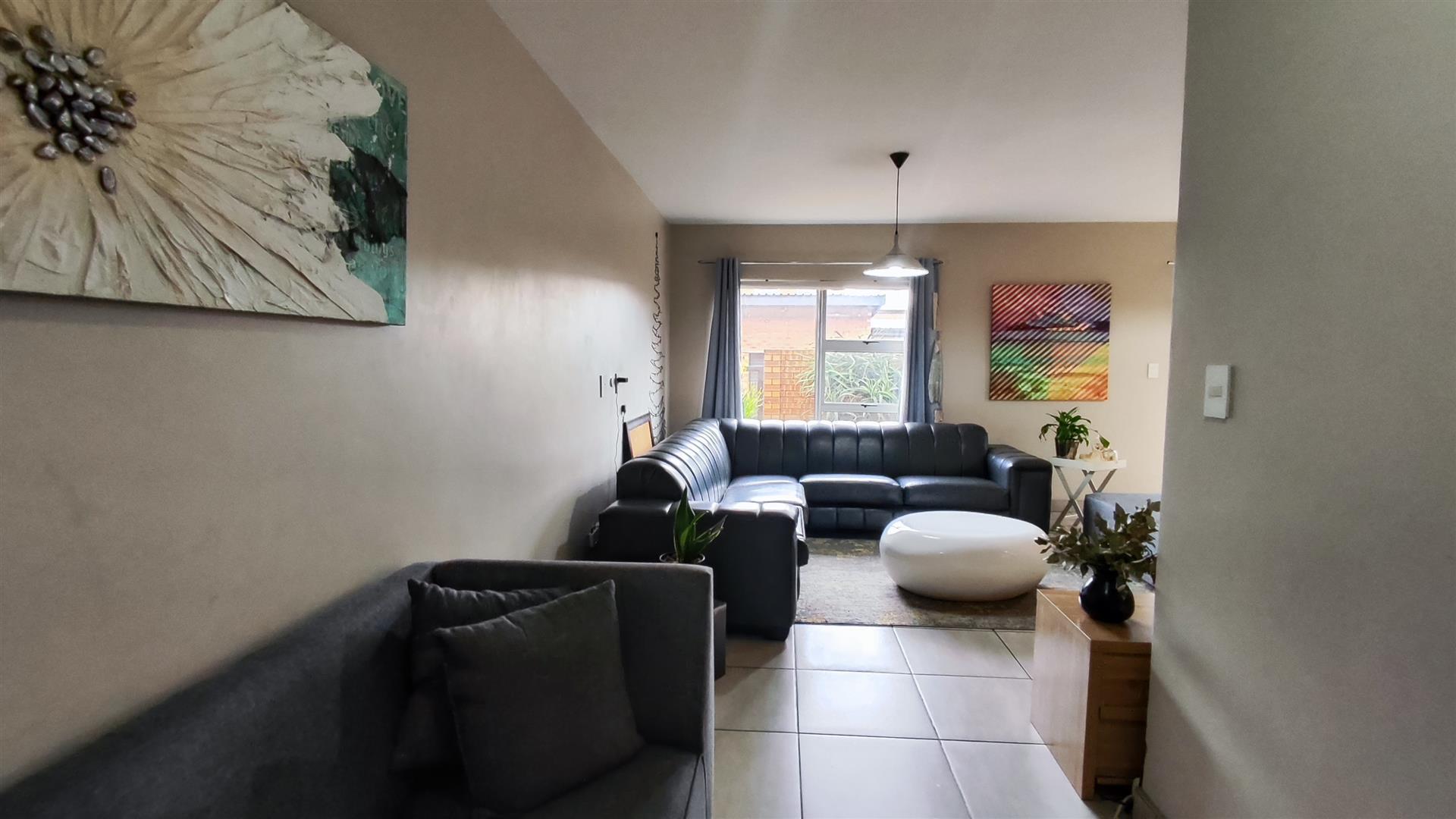 Spaces - 28 square meters of property in Kempton Park AH